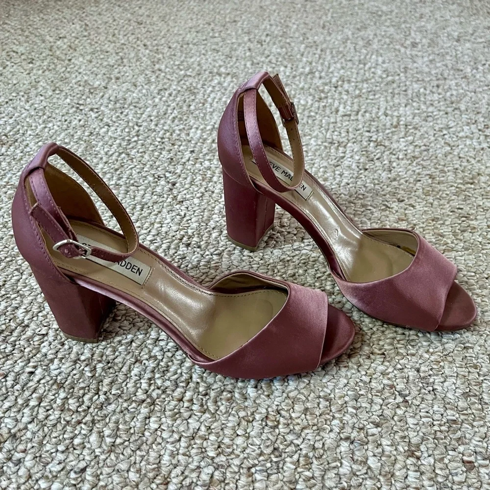 Steve Madden Pink Rose Satin Heels - Picture 1 of 5